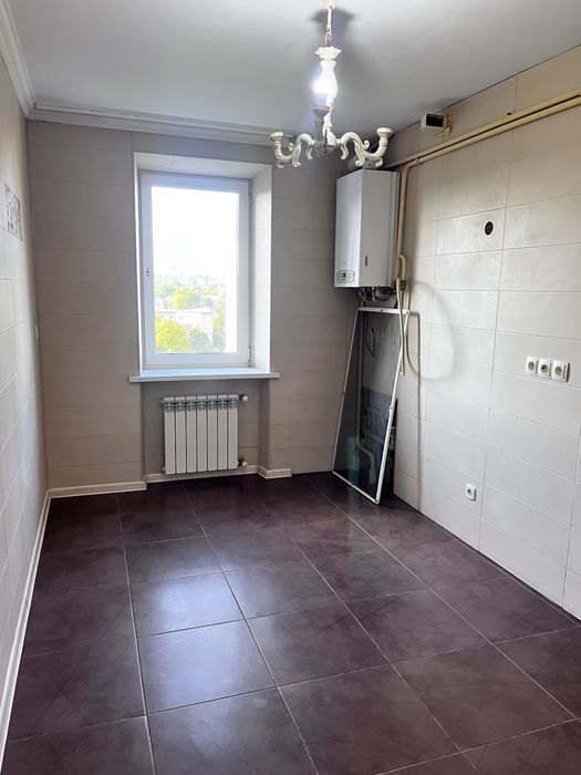 Продаж трикімнатної квартири