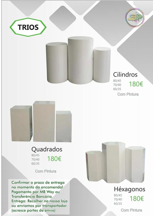 Mesa festa am9pulheta e vários outros tipos de mesas e painéis.