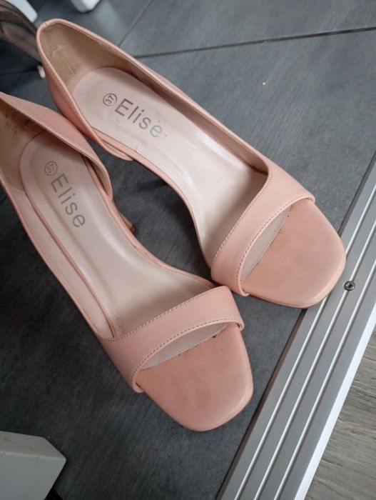 Продам туфли в хорошем состоянии