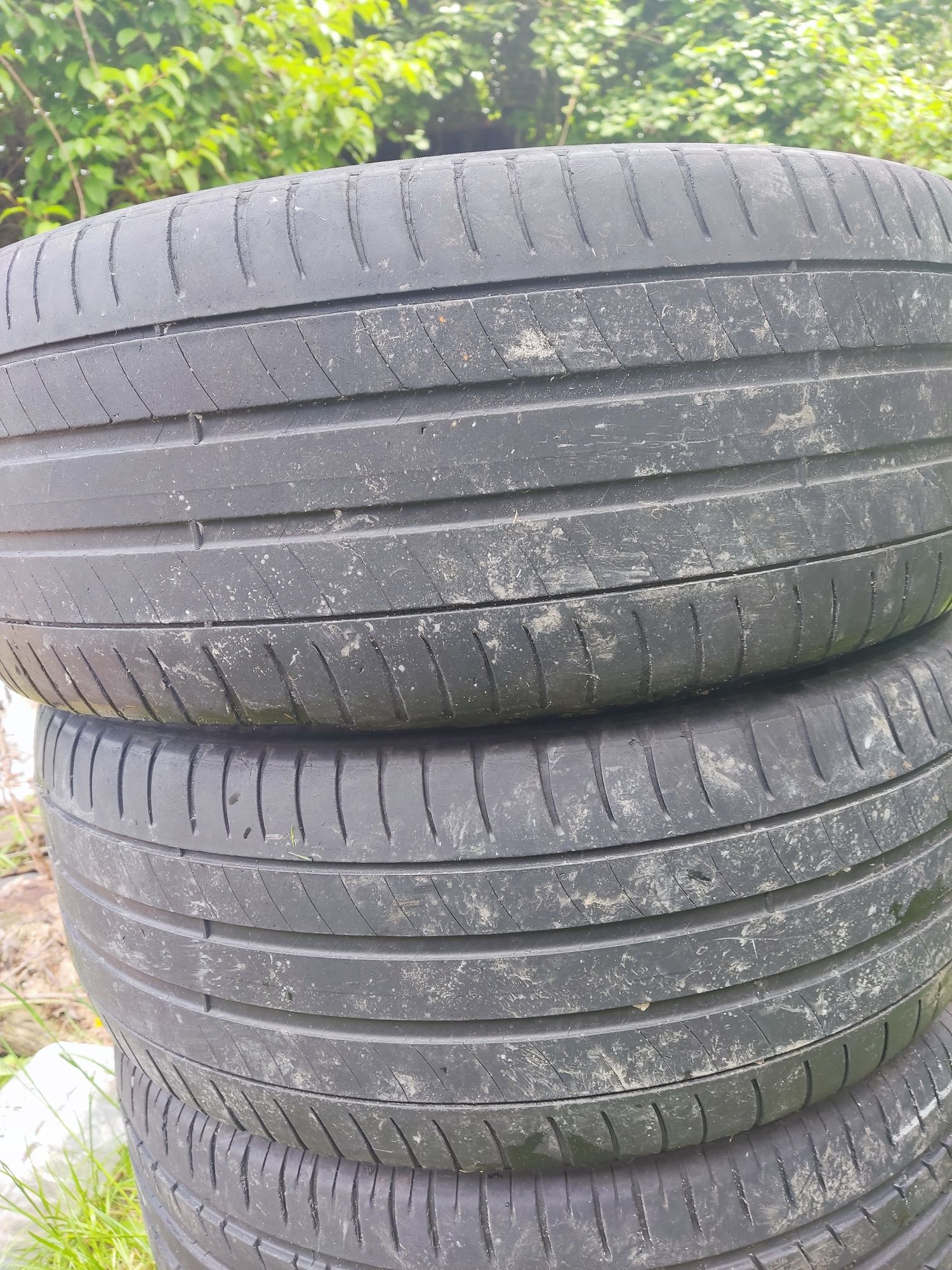 Michelin r17" triangle r17"