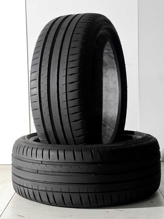 Pneus Michelin Pilot Sport 4 - 225/40/18 - Como NOVOS
