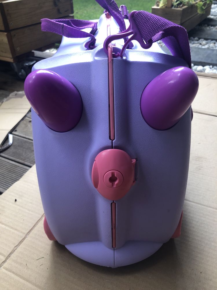 Trunki- jeżdżąca walizka kucyk