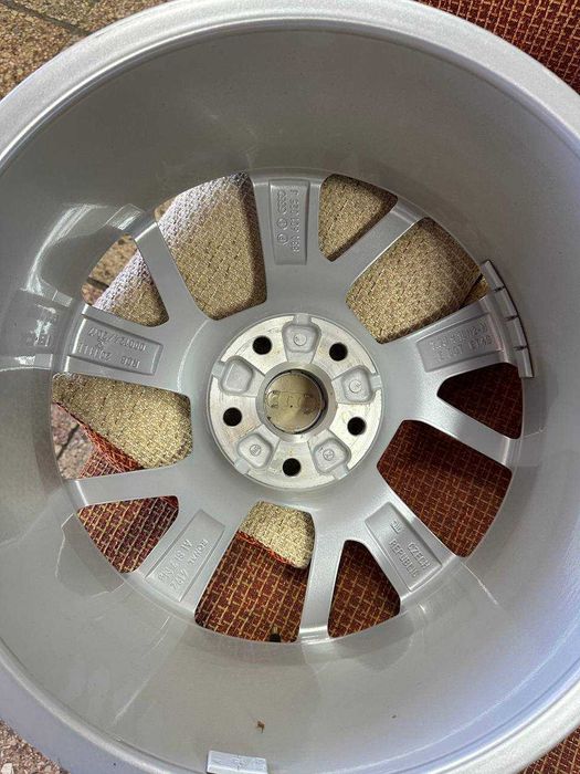 Диски AUDI R18 Original OEM 83A601025J