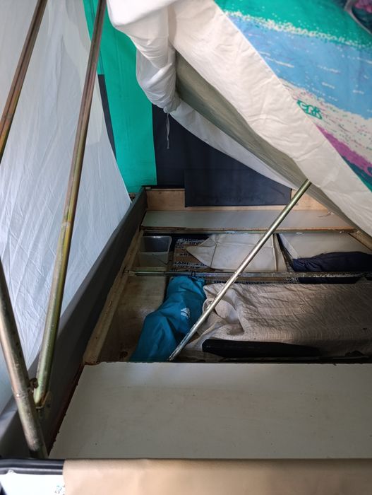 Auto tenda(atrelado tenda)