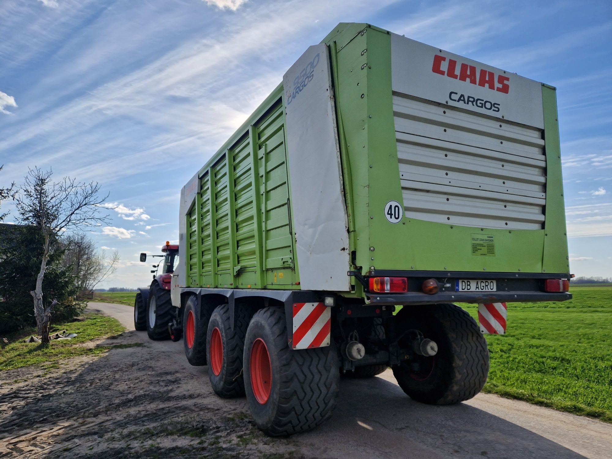 Przyczepa samozbierająca CLAAS Cargos 9500 objetosciowa