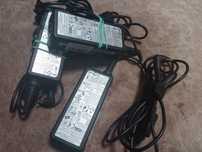 Читати опис Блок питания живлення планшета 40w 12V 3,33а