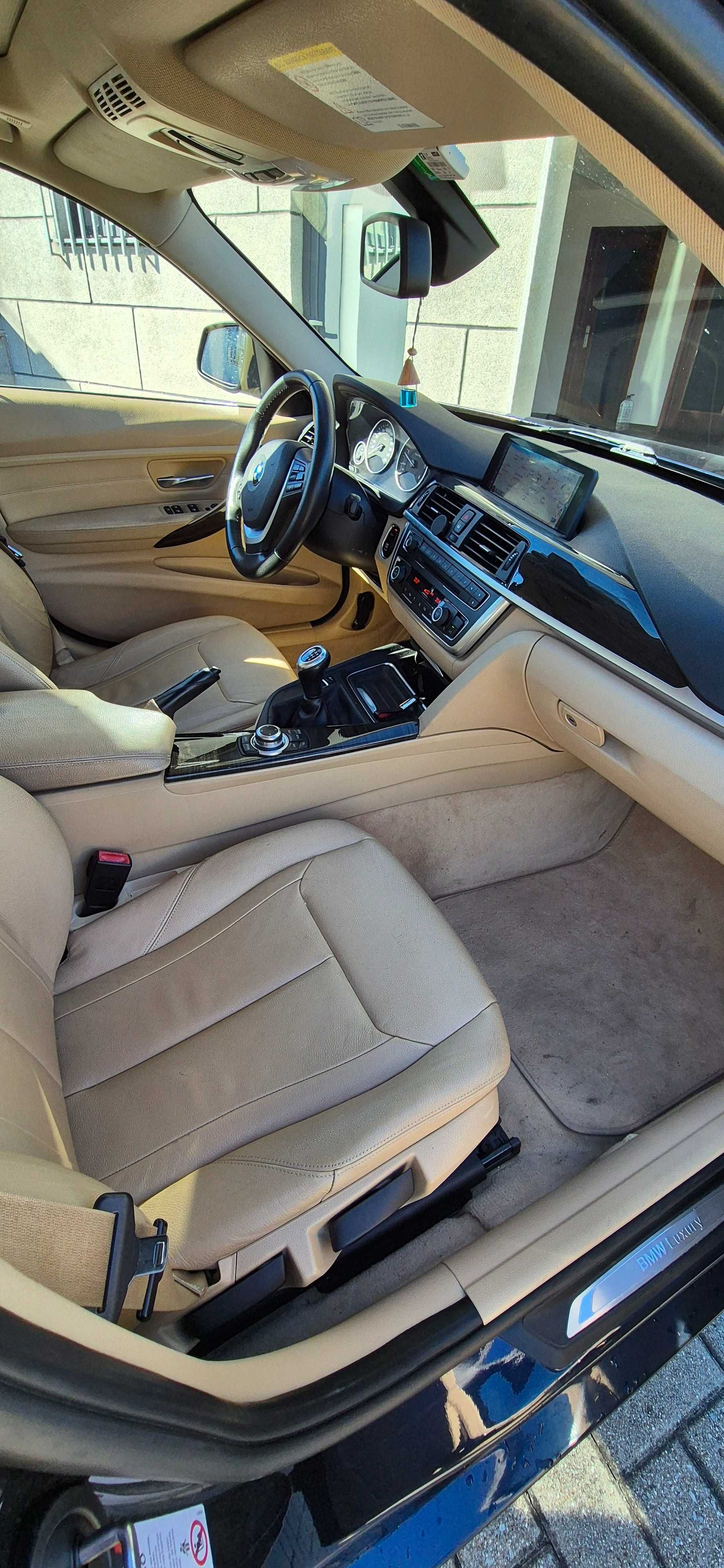 BMW 320d Touring Line Luxury - 184cv - 2014