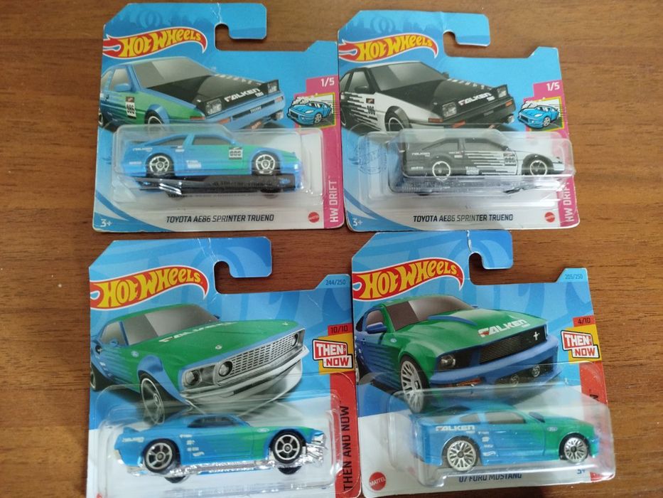 Машинки Hot Wheels Falken
