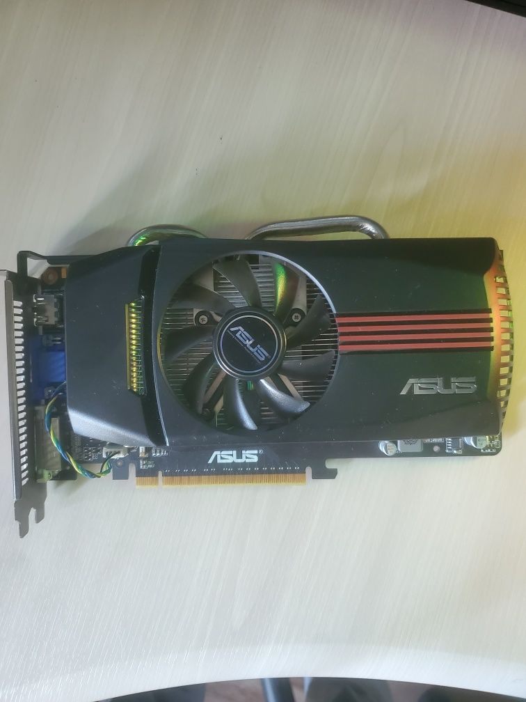 видеокарта gtx 550ti