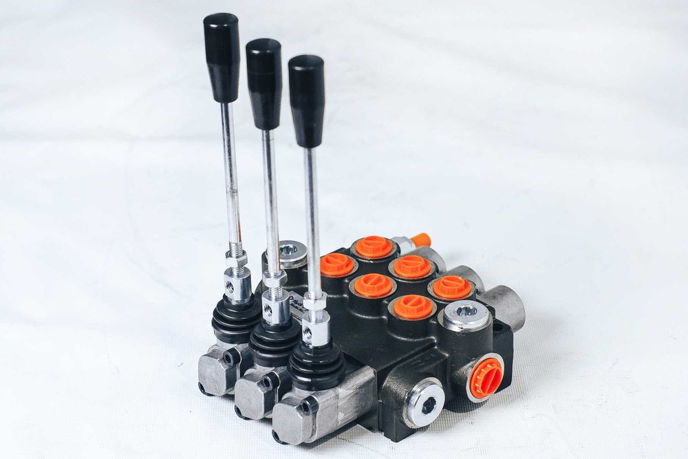 Гідророзподільники моноблочні 1-6 секцій Badestnost в асортименті