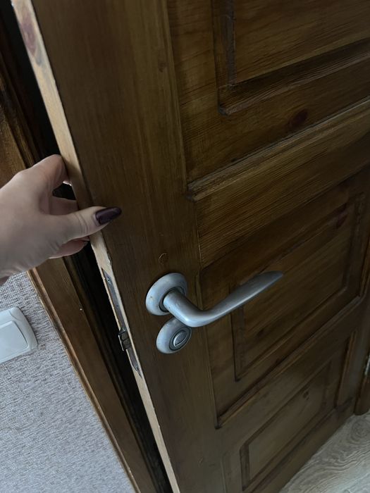 Натуральні деревʼяні двері міжкімнатні 2 штуки