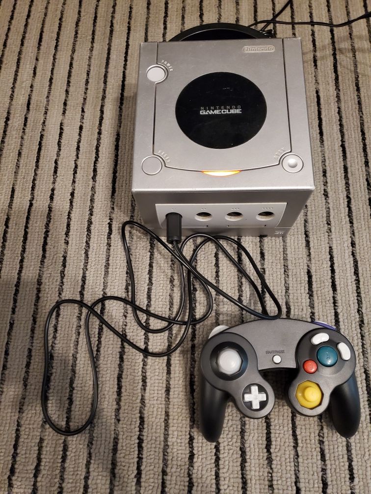 Nintendo GameCube +Mario Kart Double Dash