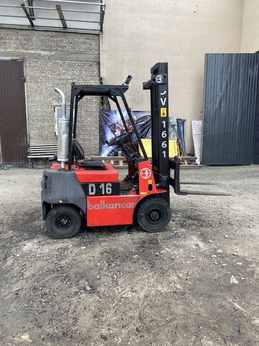 Продам погрузчика Balcancar DV 1661