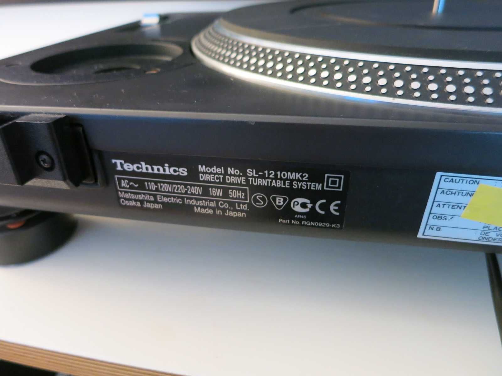 Gira-discos Technics SL-1210 MK2