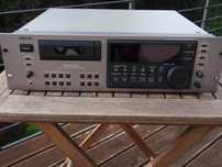 Sony PCM R-700 DAT tylko 72 godziny pracy głowicy.