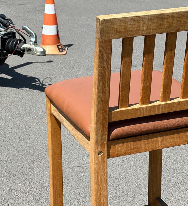 Вінтажні шкіряні барні дерев'яні крісла/стільці/вінтаж/меблі з Європи