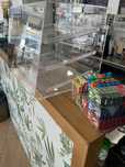 Vitrine 3 Parteleiras acrílico nova