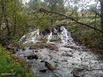 Terreno junto a ribeira, vista para a cascata em Povoa Rio de Moinhos