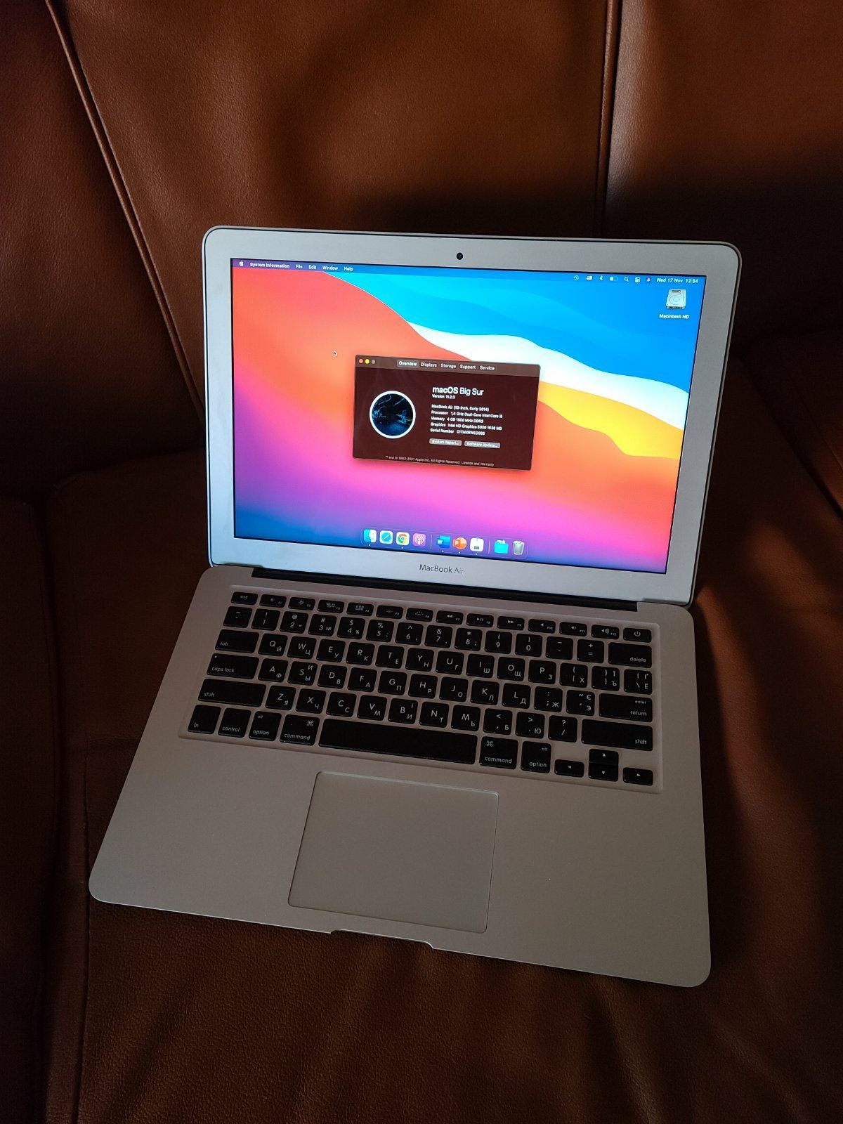 Apple MacBook Air 13” early 2014
4 Gb ОЗУ
128 Gb SSD