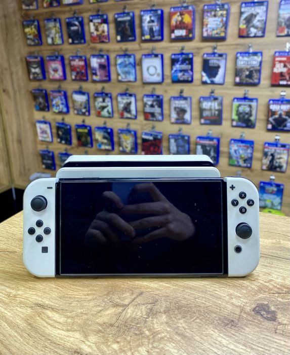 Nintendo switch Oled —PlayStore—