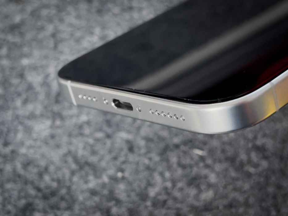 Smartfon Apple iPhone 16 Pro Max 8 GB / 256 GB 5G biały