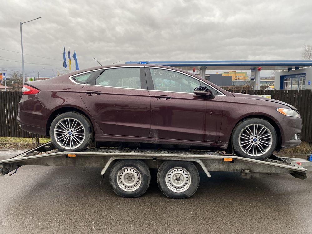 Ford Fusion mk5 2011-2020 двері передні задні ліві праві