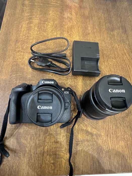 Фотоаппарат Canon r100