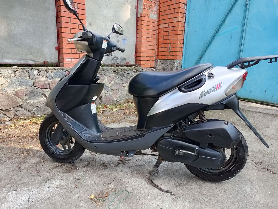 Скутер Suzuki lets 2 бабочка