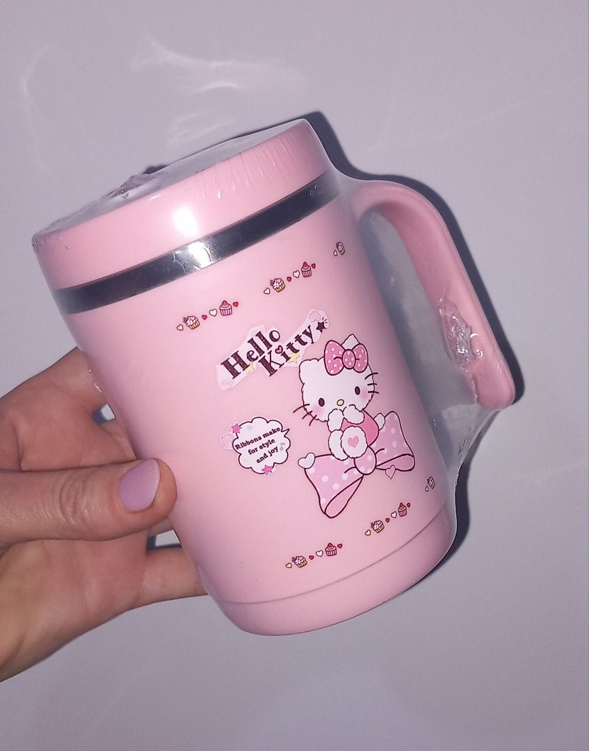 Nowe etui na laptopa + kubek Hello kitty