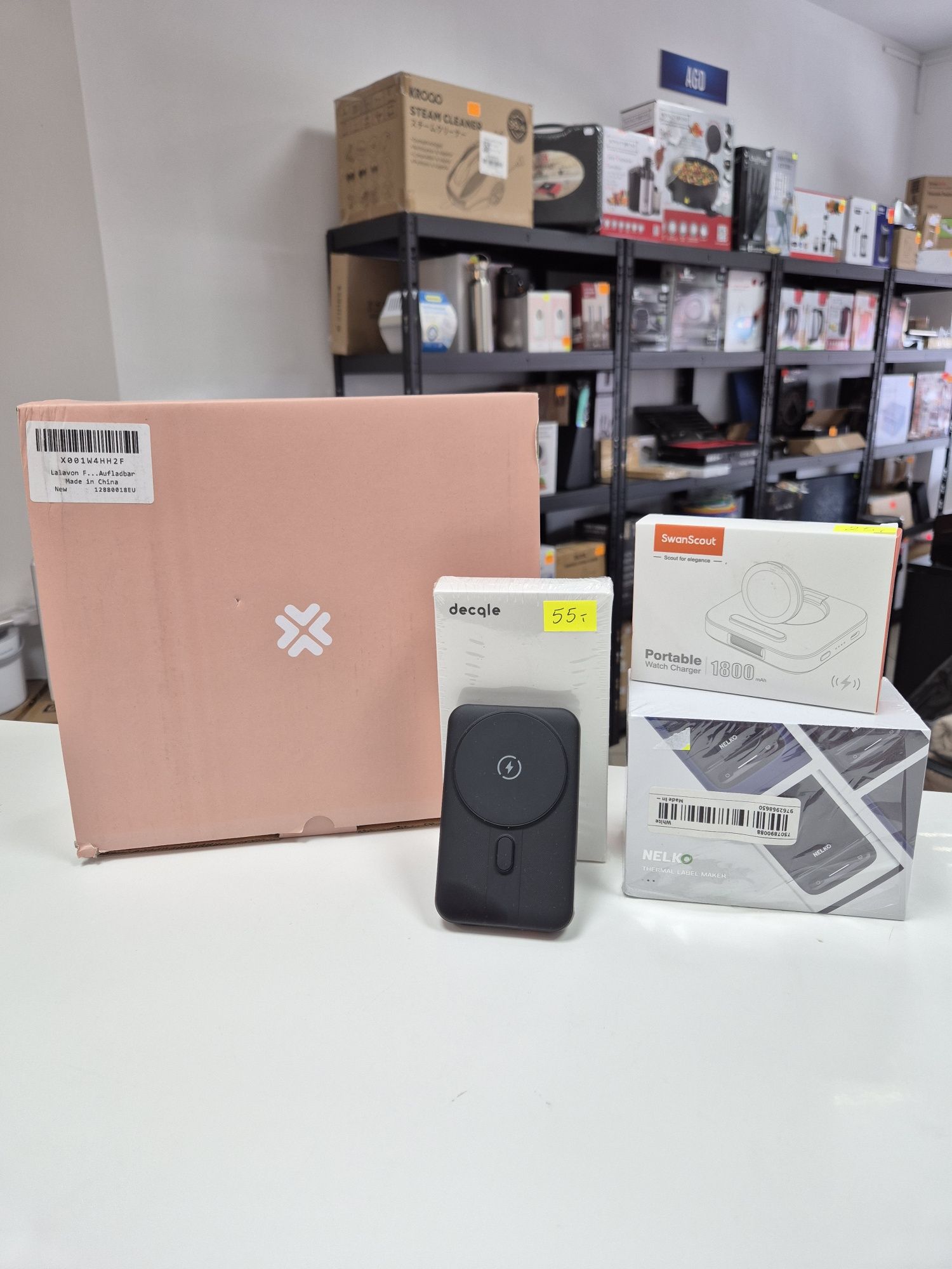 SwanScout Bezprzewodowa ładowarka 1800mAh dla Apple Watch Indukcja