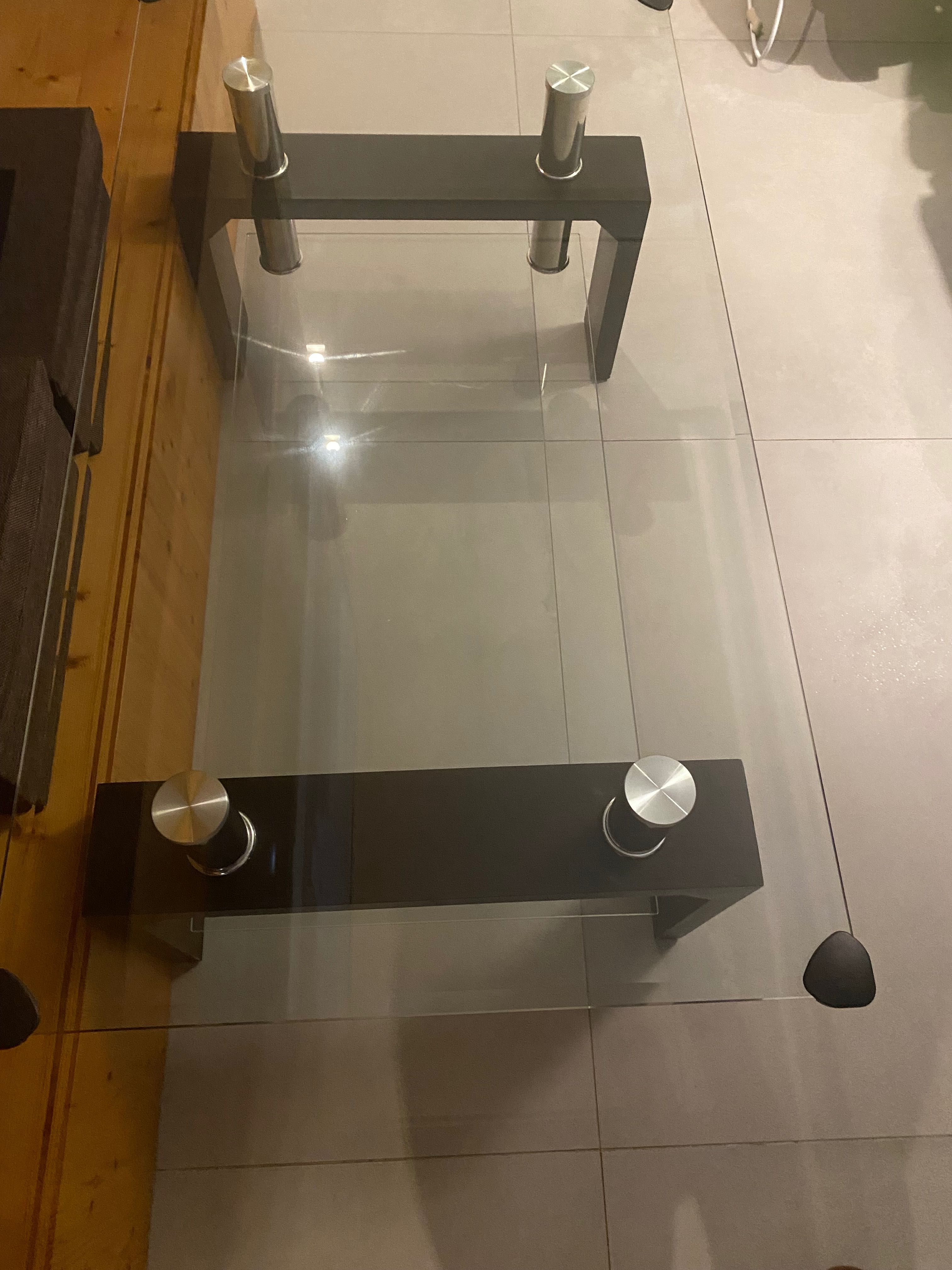 Mesa de centro em vidro