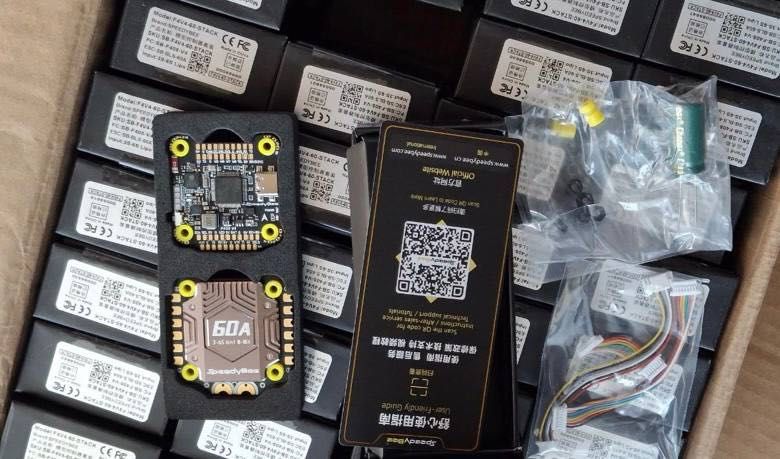 Польотний контролер стек SpeedyBee 55А/60A F405 V4 FC+ESC 4 в 1 fpv