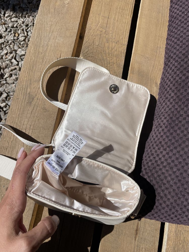Продам сумочку River Island