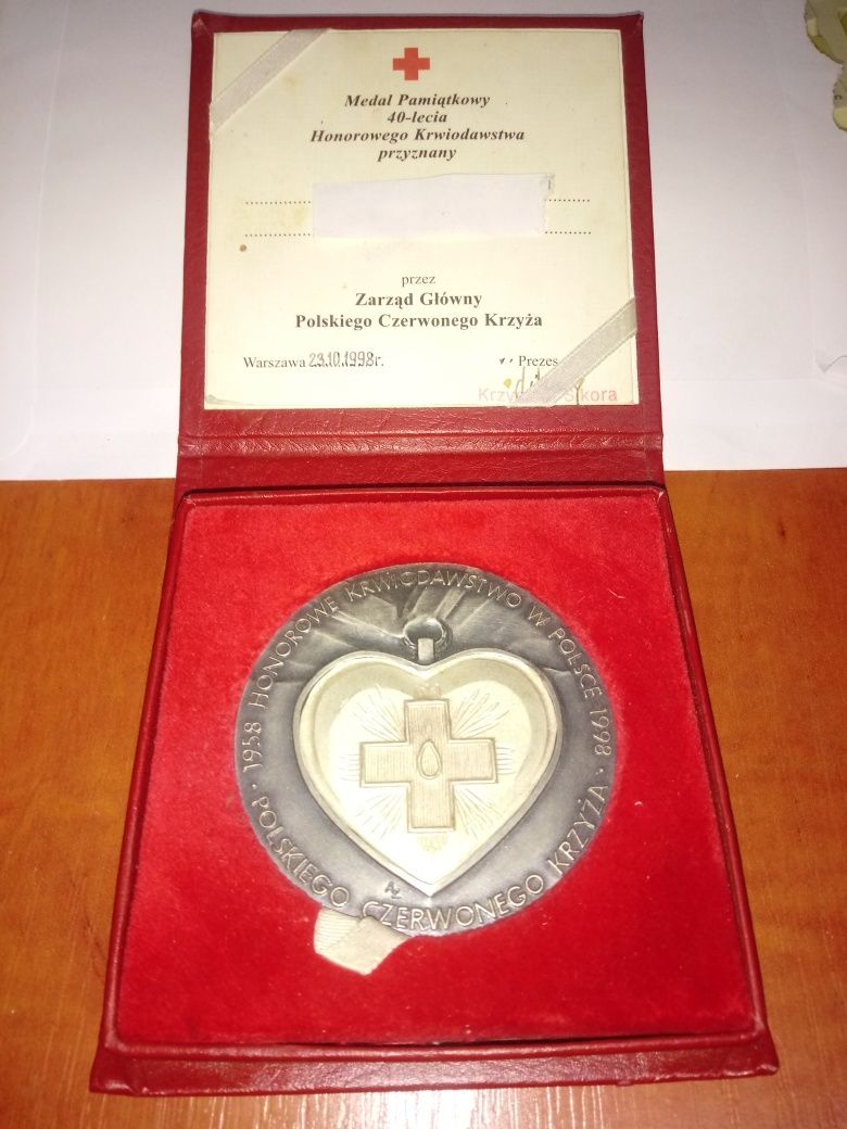 Medal Pamiątkowy 40 - lecia Honorowego Krwiodawstwa