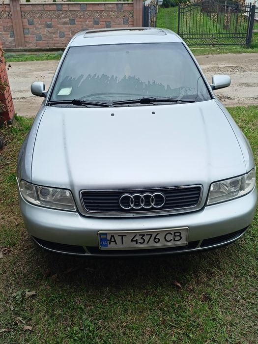 Продам Ауді  А4 2000р.