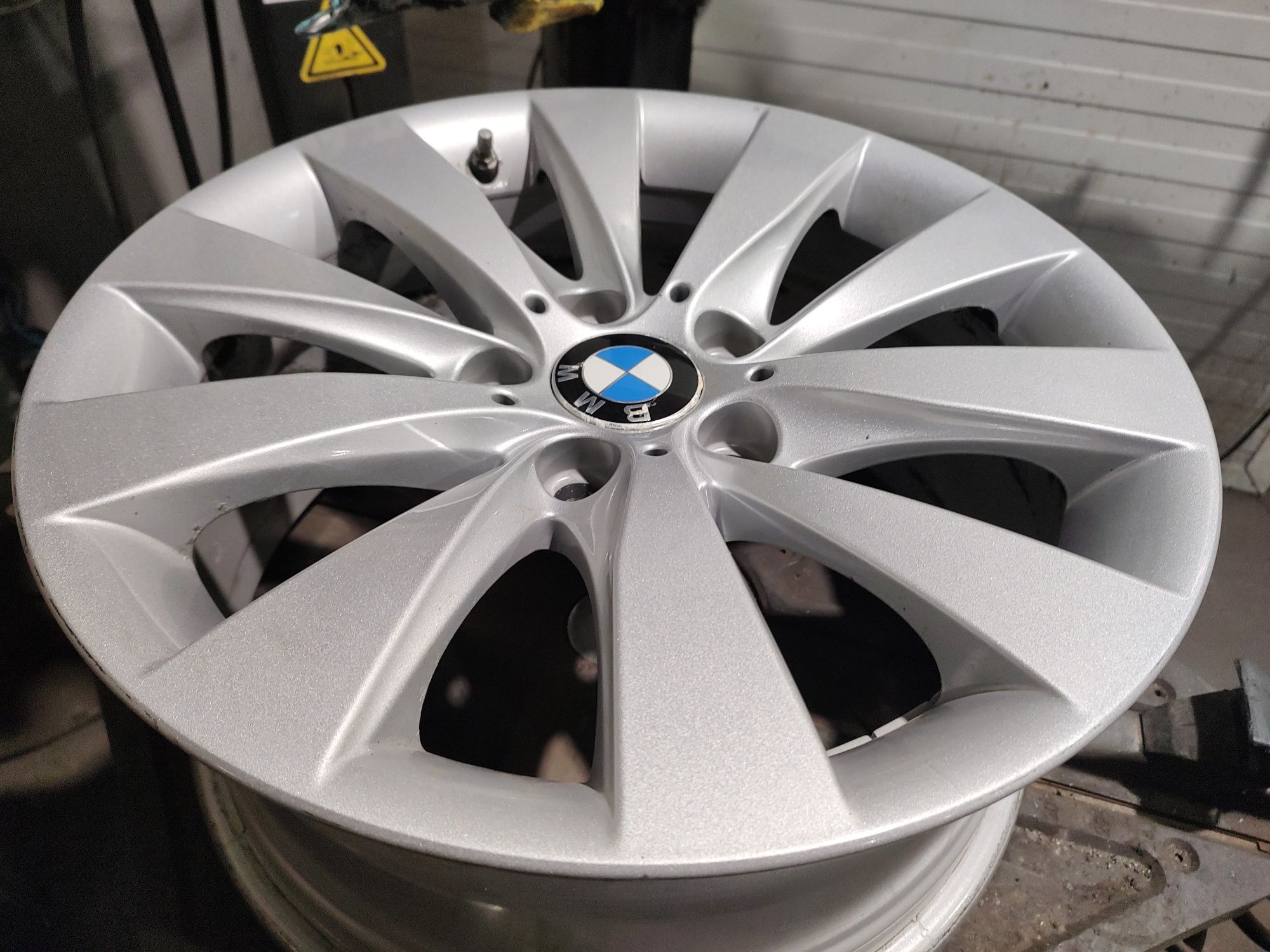 Felgi BMW 7.5Jx17 ET37 czujniki TPMS 5x120