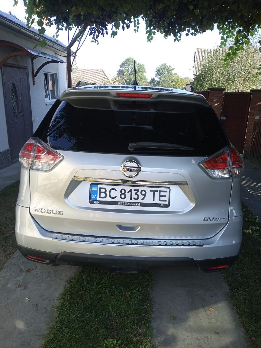Продаж авто Nissan Rogue 15 рік