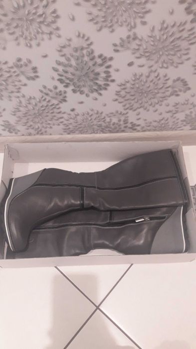 Чоботи, шкіра, р.37, демі