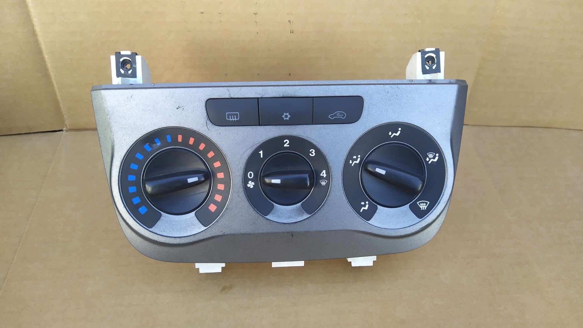 Panel przełącznik sterownik klimatyzacji Fiat Grande Punto