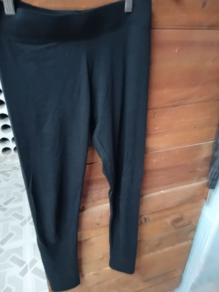 Lenggins preto finas