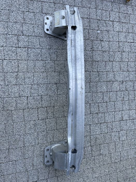 Belka zderzaka tył   Audi Q8 3.0 TDI   – jak nowa!
