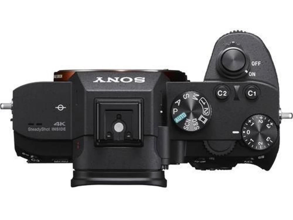 Máquina Fotográfica SONY A7 Mark III+28-70mm (Full-Frame)
