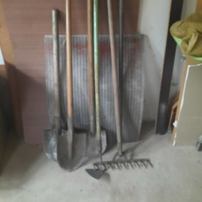 Садовий інвентар різний