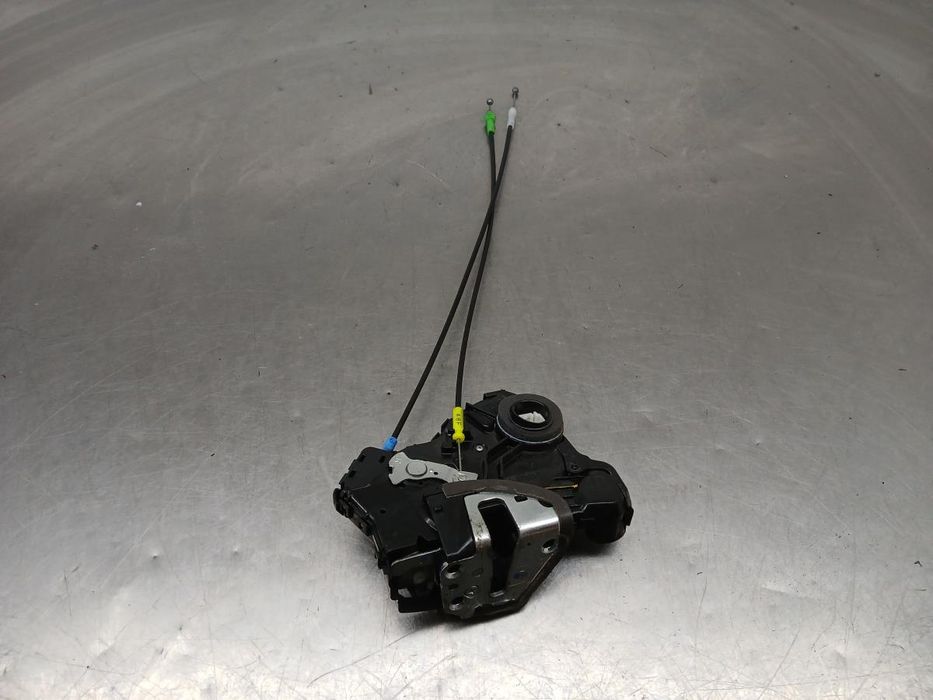 Fechadura / fecho porta frente direito TOYOTA Auris Touring Sports (_E
