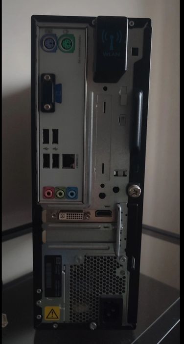 Torre de computador desktop