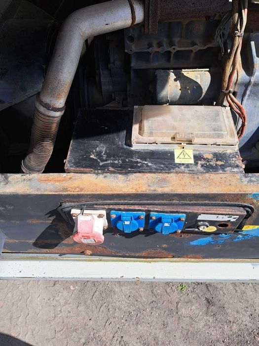 Kompresor śrubowy + AGERGAT 4 KW Atlas copco XAS 47 sprężarka