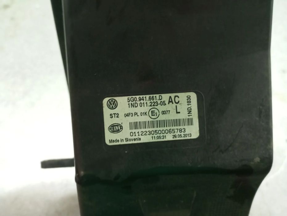 Farol nevoeiro frente esquerdo VOLKSWAGEN Golf VII (5G1, BQ1, BE1, BE2