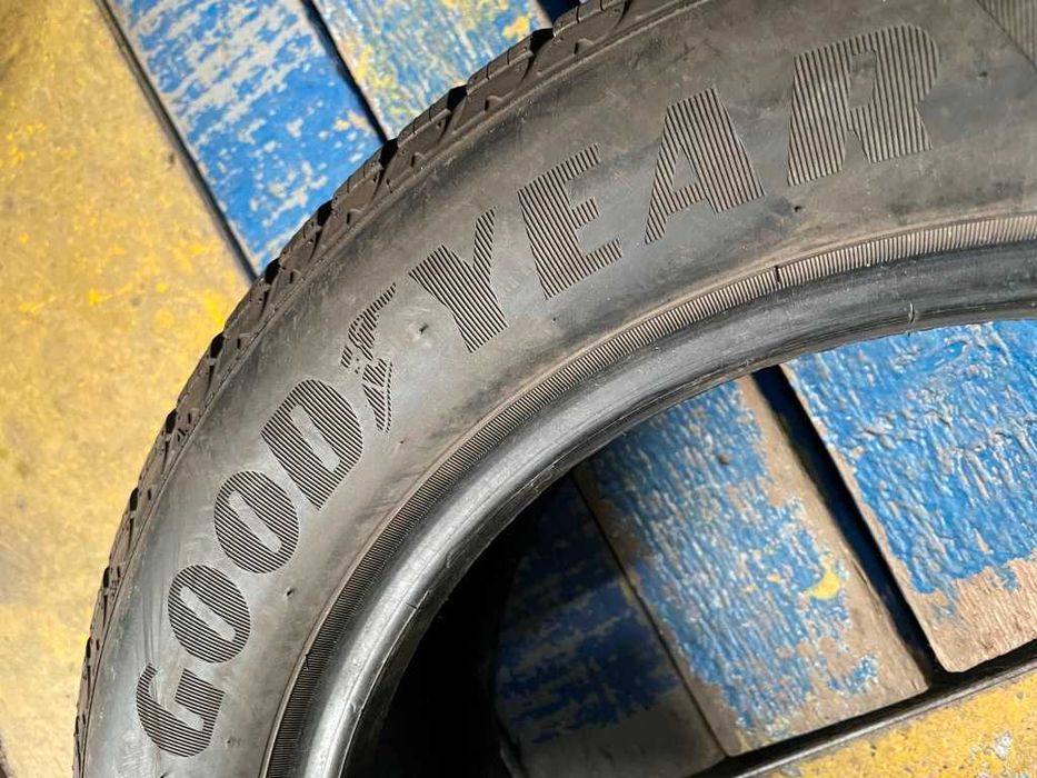 225/55 R17 GoodYear UltraGrip 8 2шт