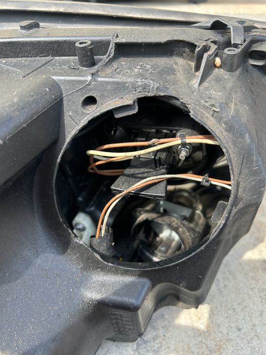 Lampa lewa prawa xenon e61 e60 EUROPA d2s cena za 2 WYSYLKA