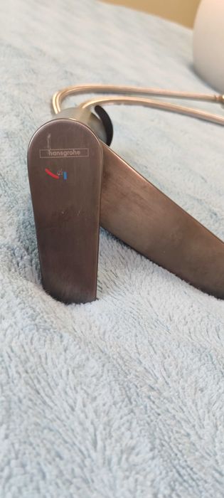 Bateria umywalkowa stojąca Hansgrohe Talis E110